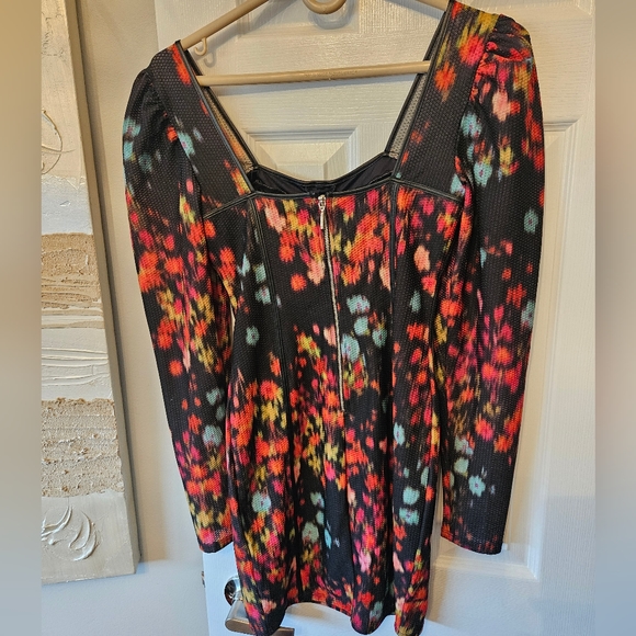 NWT Guess Bustier Dress❤️ - Picture 6 of 6